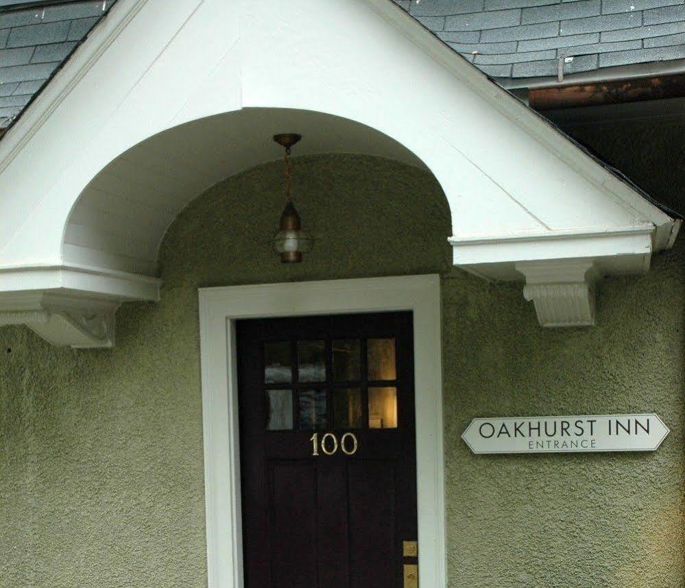 Oakhurst Inn At The University ชาร์ลอตต์สวิลล์ ภายนอก รูปภาพ